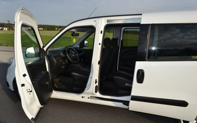 Fiat Doblo cena 39900 przebieg: 312000, rok produkcji 2017 z Mosina małe 497